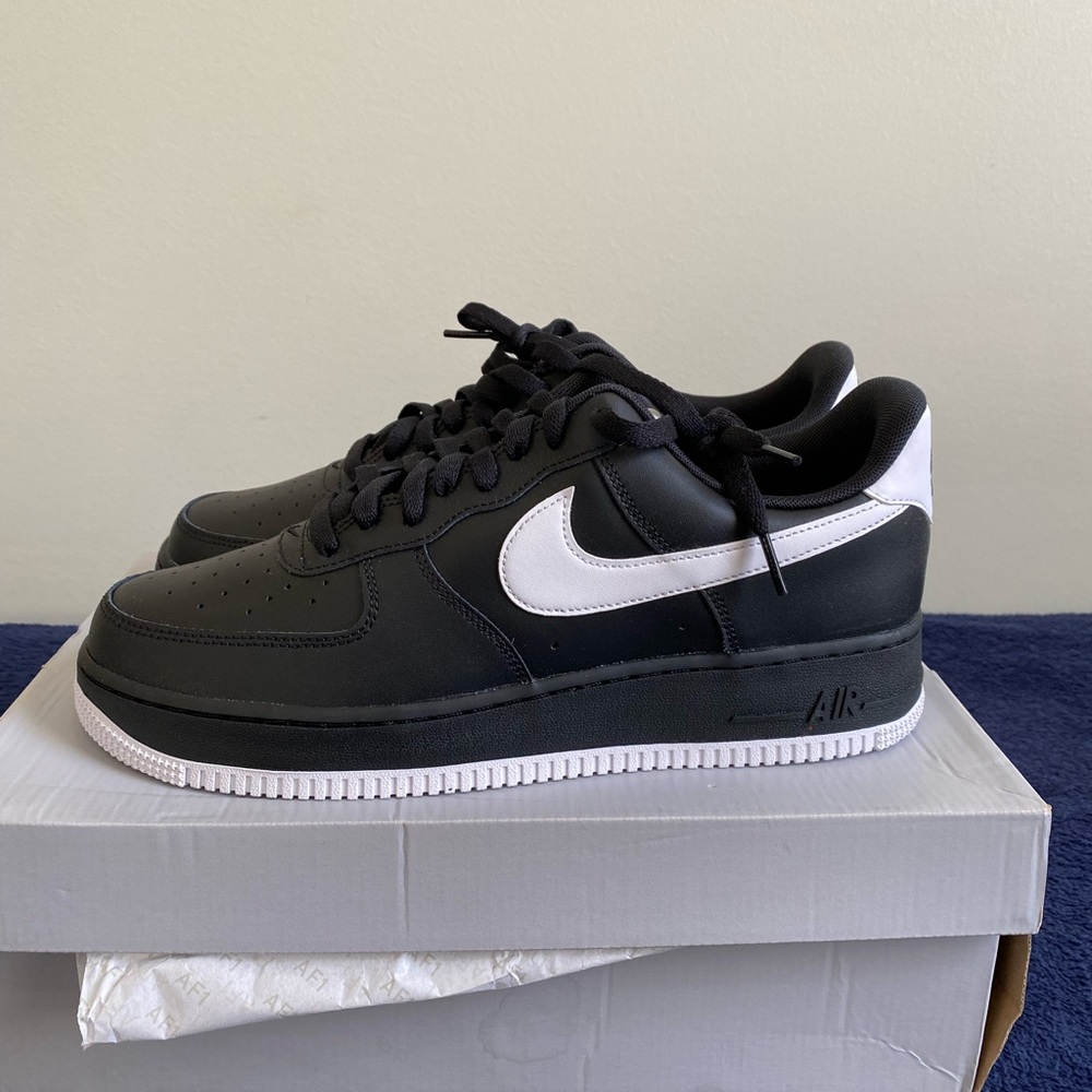 Nike Air Force 1, sz10, black and white
